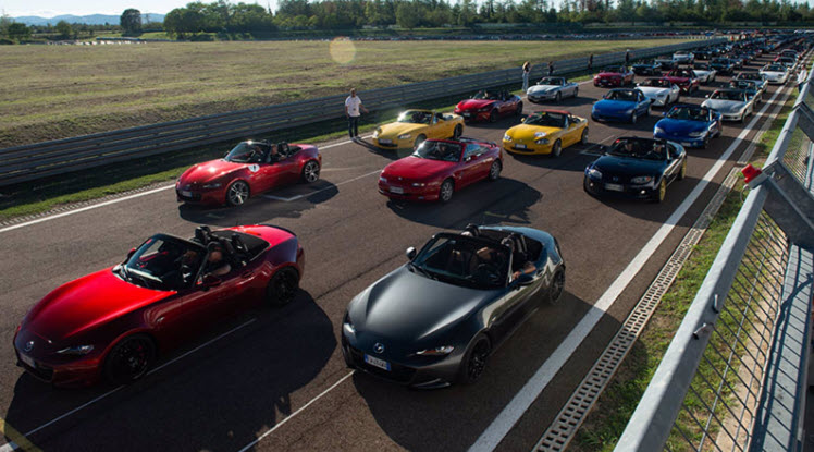 Mazda MX-5 ‚Rallye der Rekorde‘ stellt neuen Weltrekord auf