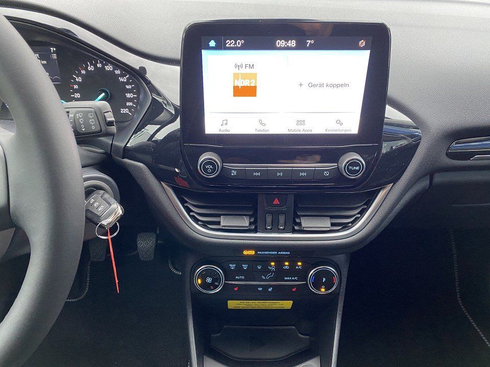 Fahrzeugabbildung Ford Fiesta 1.0 EcoBoost MHEV Titanium