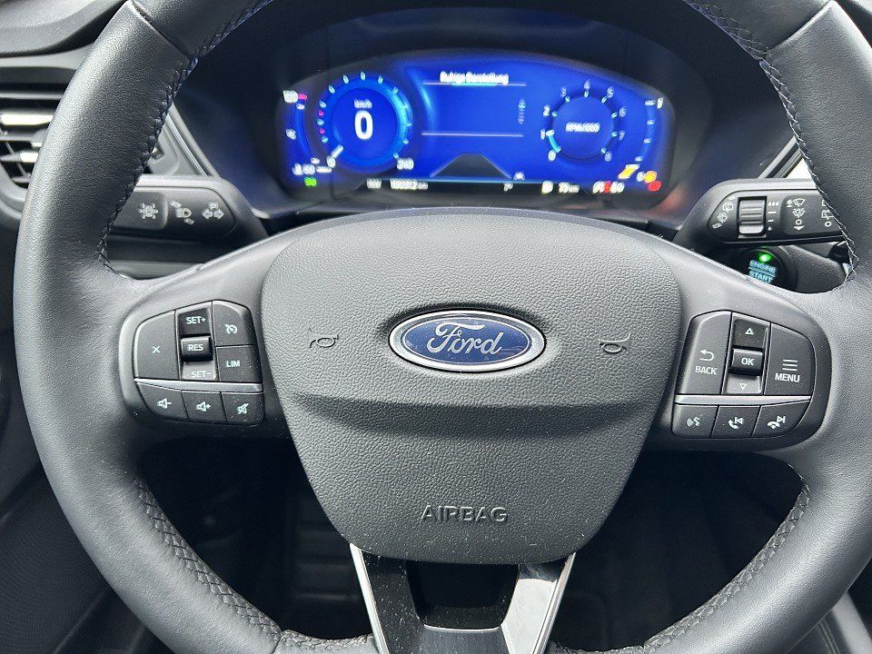 Fahrzeugabbildung Ford Kuga 1,5 Ecoboost 2x4 Titanium