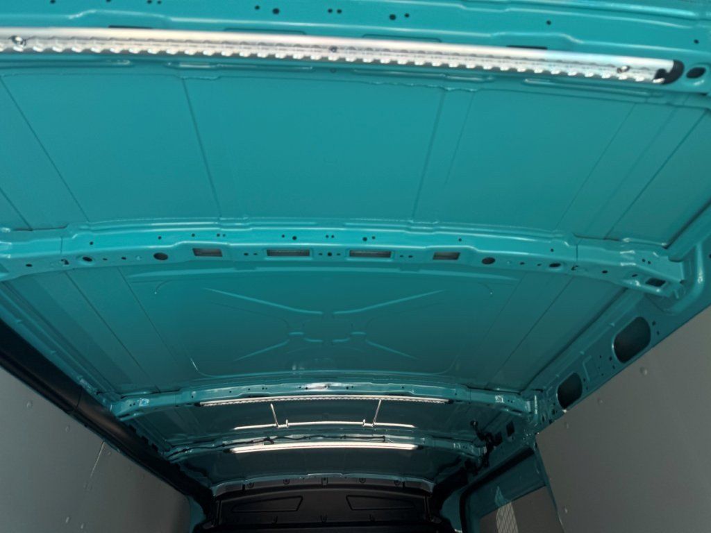 Fahrzeugabbildung Ford Transit 2,0 Ecoblue 350 L3H2 Kasten Trend