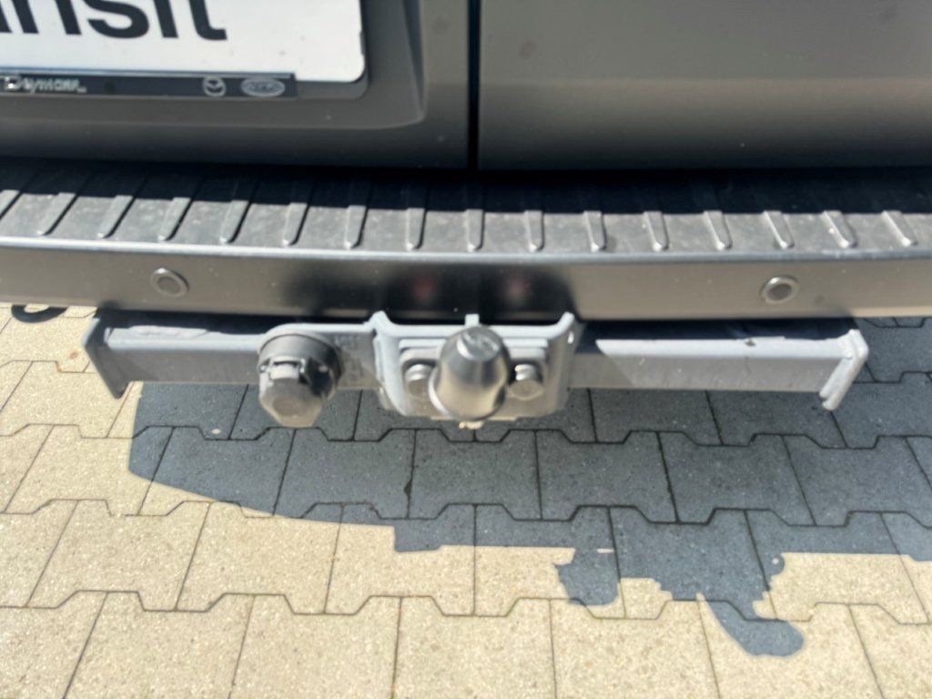 Fahrzeugabbildung Ford Transit 2,0 Ecoblue 350 L3H2 Kasten Trend