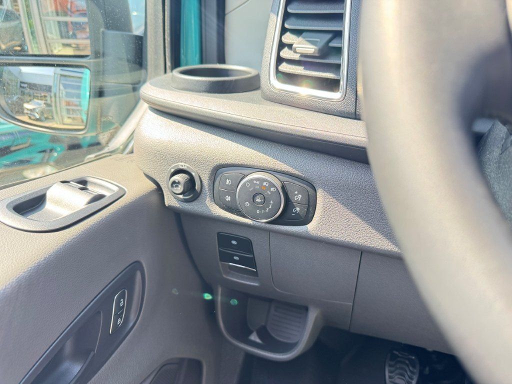 Fahrzeugabbildung Ford Transit 2,0 Ecoblue 350 L3H2 Kasten Trend