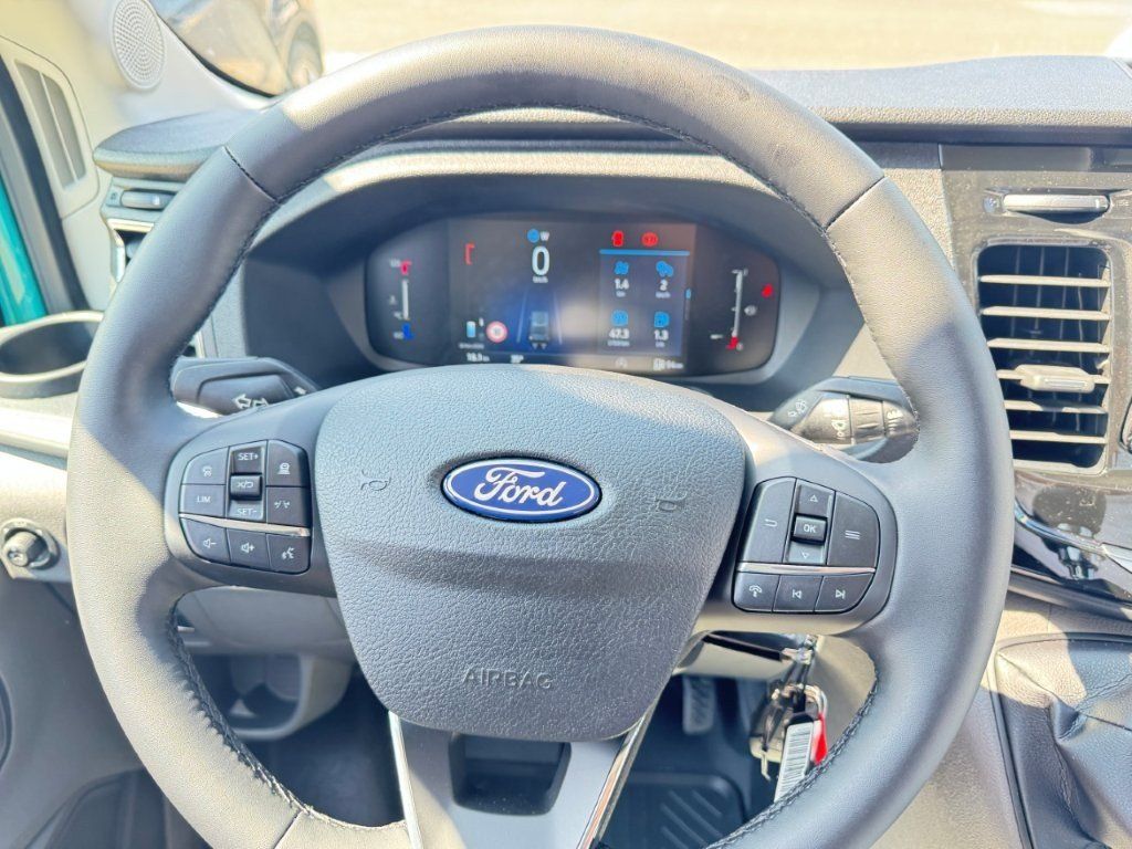 Fahrzeugabbildung Ford Transit 2,0 Ecoblue 350 L3H2 Kasten Trend
