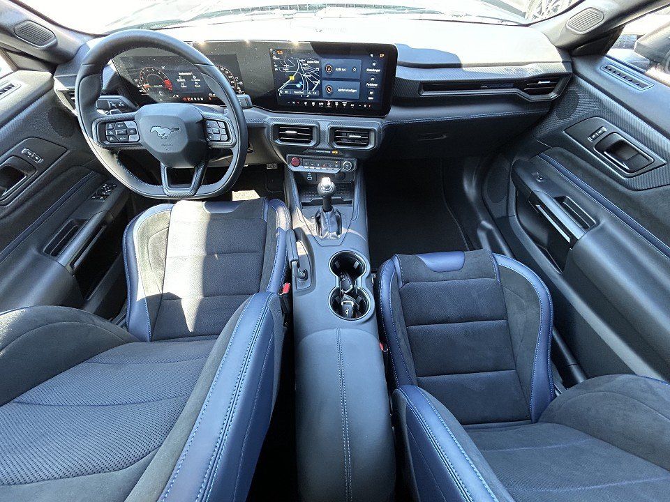 Fahrzeugabbildung Ford Mustang 5,0 V8 Dark Horse Fastback Automatik (20