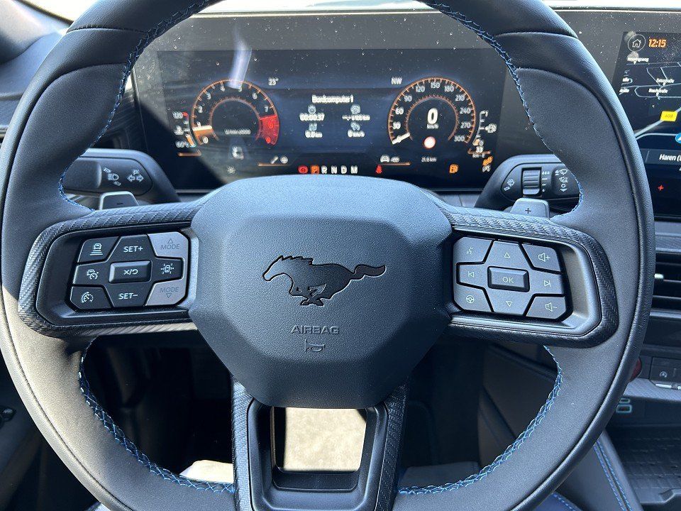 Fahrzeugabbildung Ford Mustang 5,0 V8 Dark Horse Fastback Automatik (20