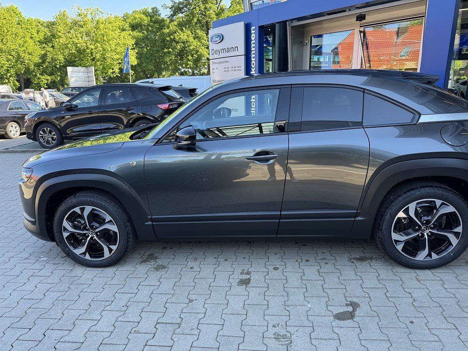 Fahrzeugabbildung Mazda MX-30 e-SKYACTIV R-EV MAKOTO