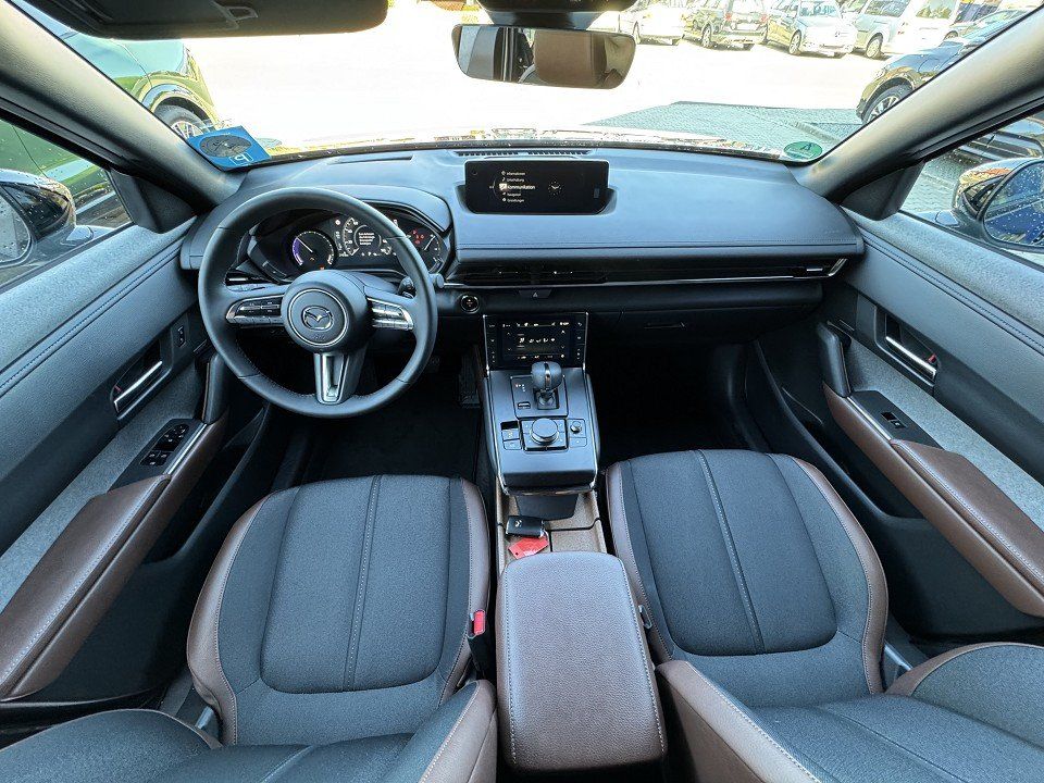 Fahrzeugabbildung Mazda MX-30 e-SKYACTIV R-EV MAKOTO