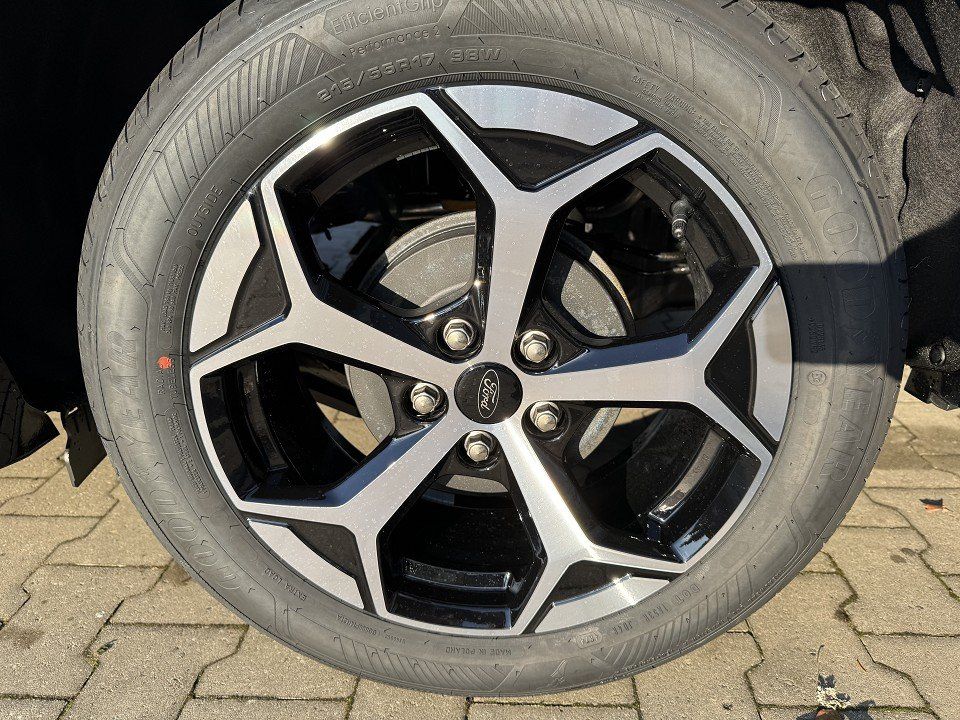 Fahrzeugabbildung Ford Puma 1.0 EcoBoost MHEV ST-Line