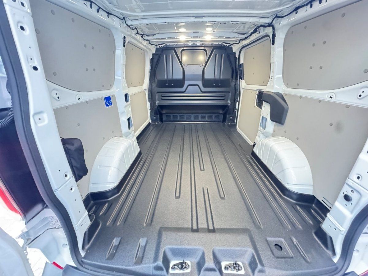Fahrzeugabbildung Ford Transit Custom BEV AWD 320L1 Kasten Trend