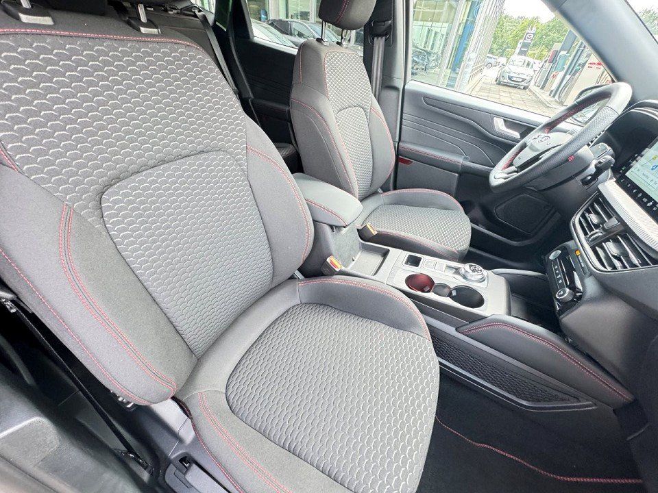 Fahrzeugabbildung Ford Kuga 2,5 PHEV ST Line Automatik