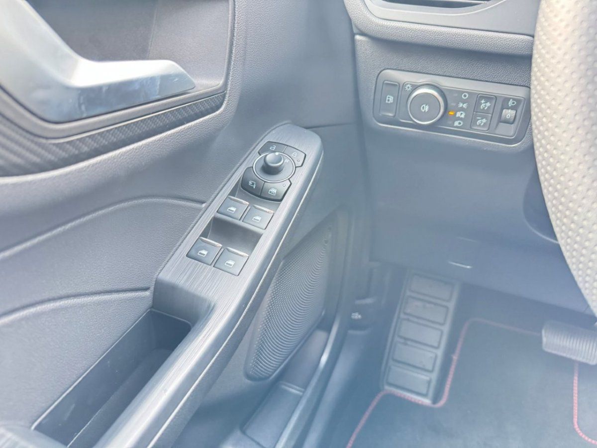 Fahrzeugabbildung Ford Kuga 2,5 PHEV ST Line Automatik