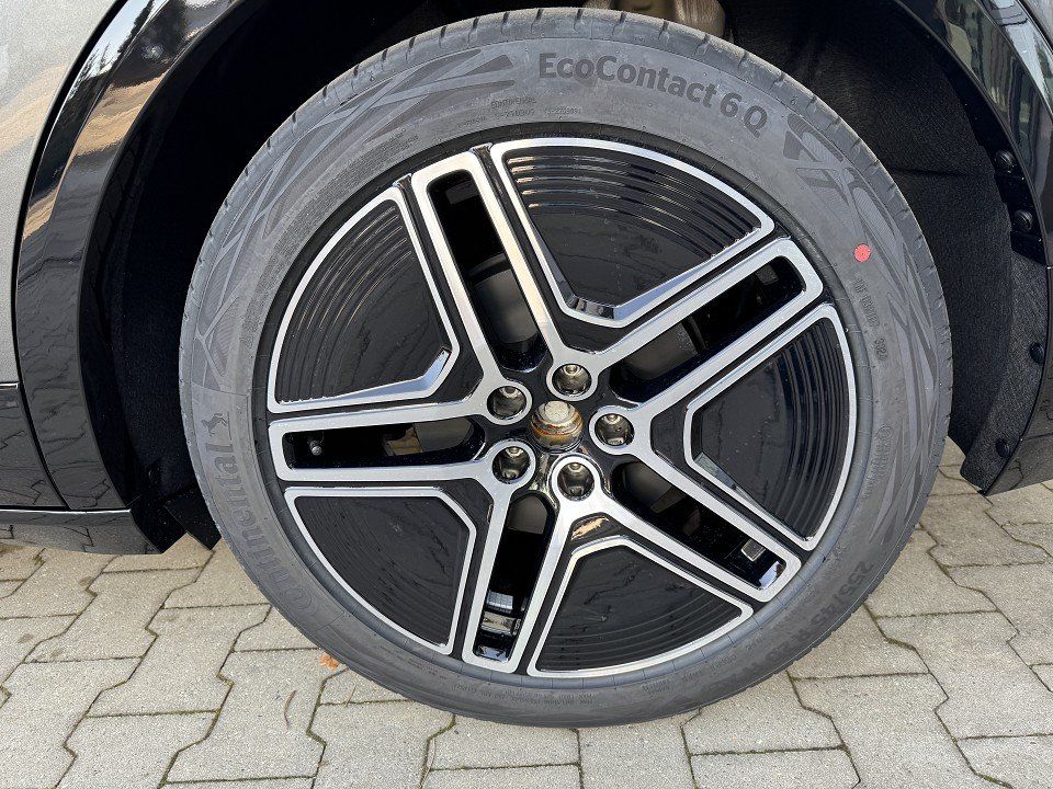 Fahrzeugabbildung Ford Capri EV AWD Premium Extended Range