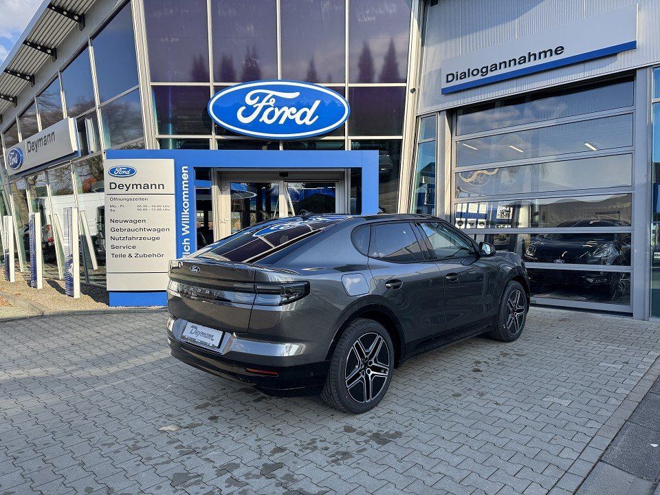 Fahrzeugabbildung Ford Capri EV AWD Premium Extended Range