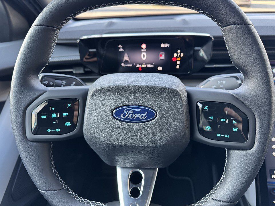 Fahrzeugabbildung Ford Capri EV AWD Premium Extended Range