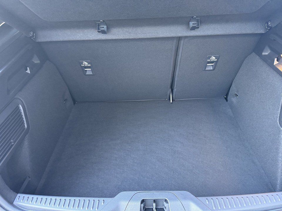 Fahrzeugabbildung Ford Focus 1.0 EcoBoost MHEV ST-Line