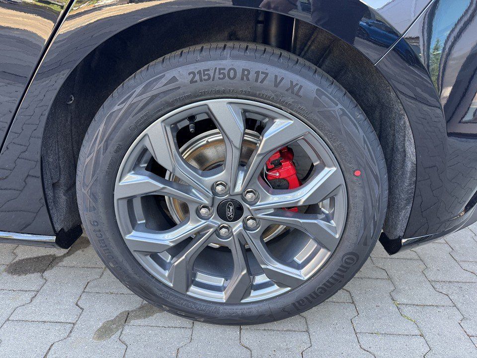 Fahrzeugabbildung Ford Focus 1.0 EcoBoost MHEV ST-Line