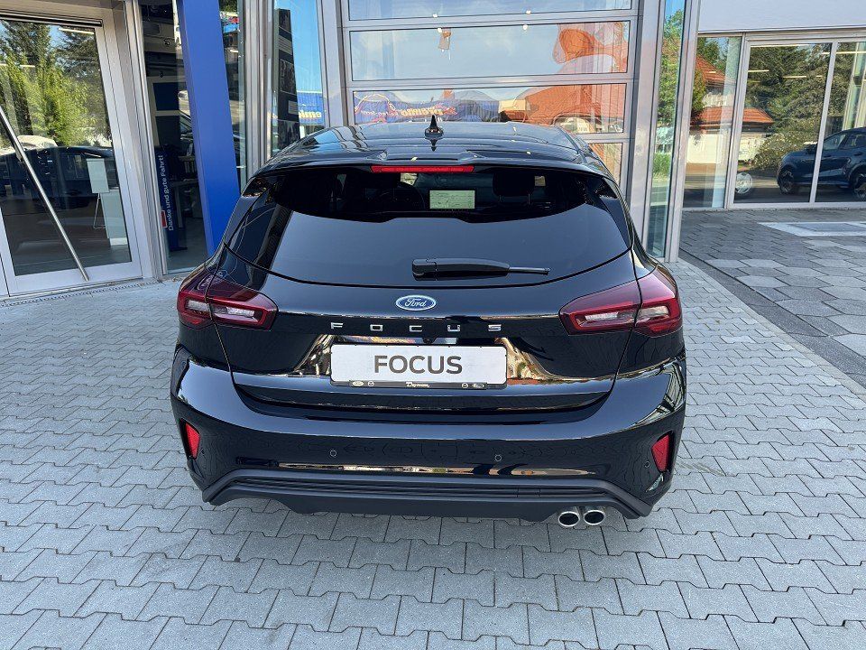 Fahrzeugabbildung Ford Focus 1.0 EcoBoost MHEV ST-Line
