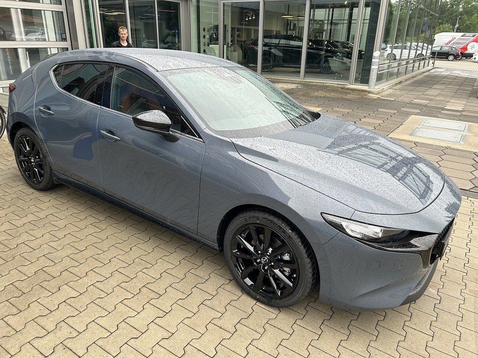 Fahrzeugabbildung Mazda 3 2.5L e-SKYACTIV G 140ps Nagisa