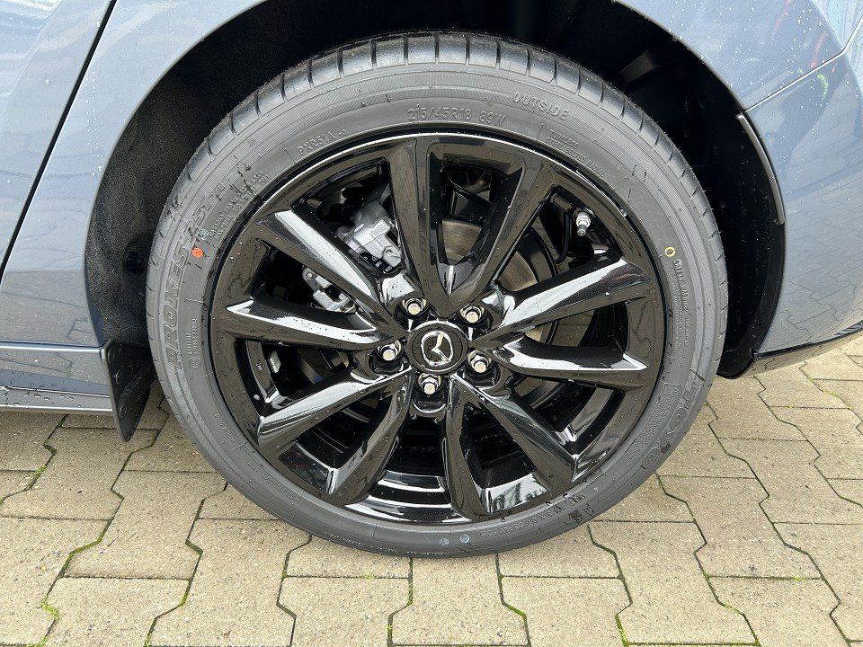Fahrzeugabbildung Mazda 3 2.5L e-SKYACTIV G 140ps Nagisa