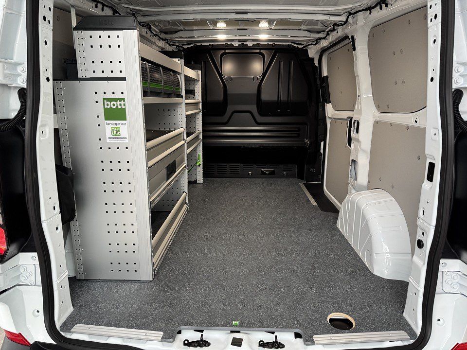 Fahrzeugabbildung Ford Transit Custom 2.5 PHEV 320L1 Trend Automatik We