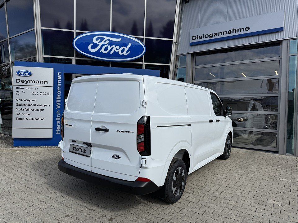 Fahrzeugabbildung Ford Transit Custom 2.5 PHEV 320L1 Trend Automatik We