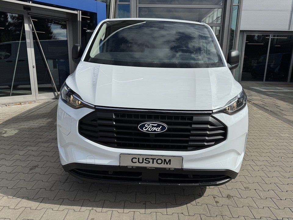 Fahrzeugabbildung Ford Transit Custom 2.5 PHEV 320L1 Trend Automatik We