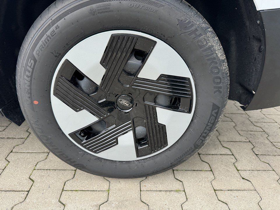 Fahrzeugabbildung Ford Transit Courier BEV Trend