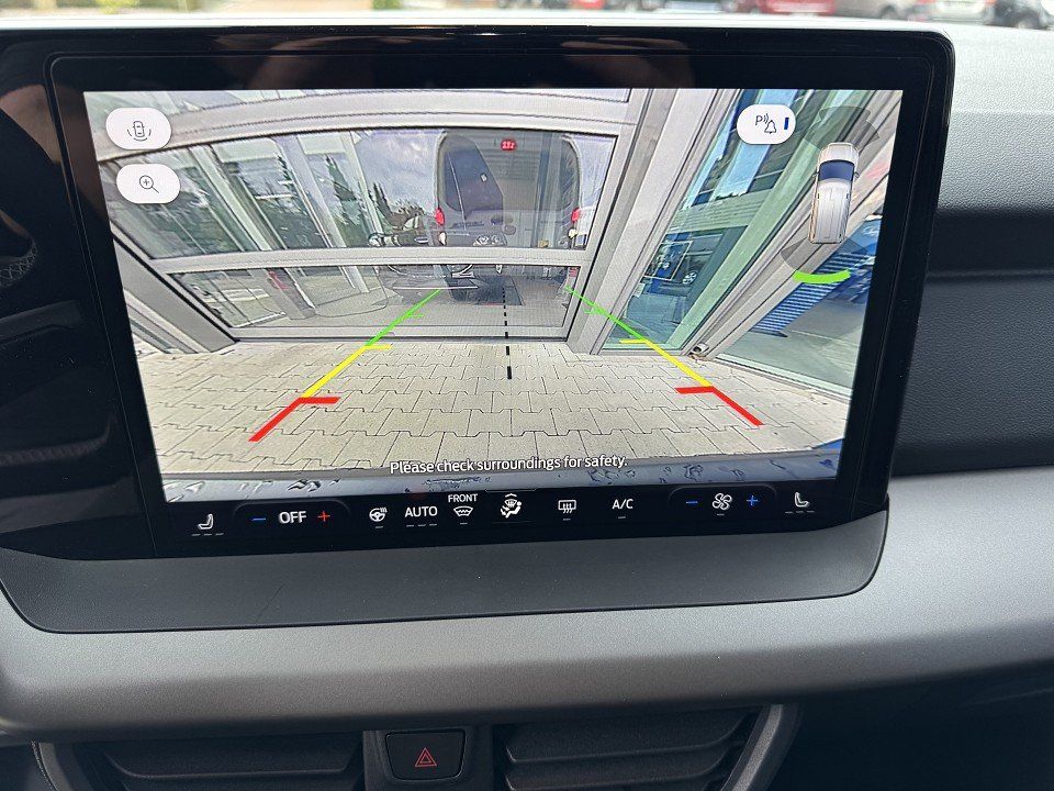 Fahrzeugabbildung Ford Transit Courier BEV Trend