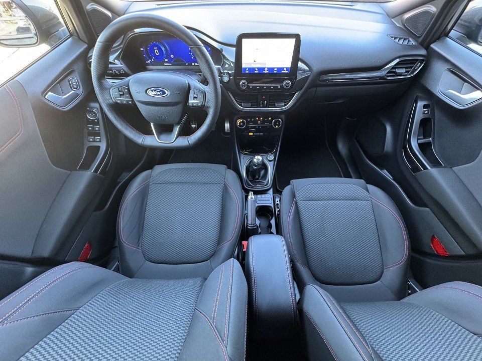 Fahrzeugabbildung Ford Puma 1.0 Ecoboost MHEV ST-line
