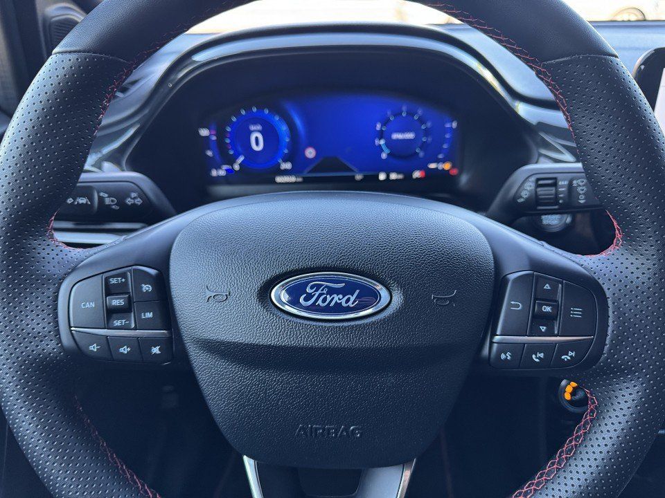 Fahrzeugabbildung Ford Puma 1.0 Ecoboost MHEV ST-line