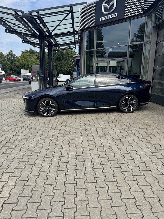 Fahrzeugabbildung Mazda 6e 5HB EV 258ps 1AT RWD Takumi Plus