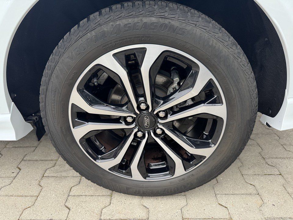 Fahrzeugabbildung Ford Puma 1.0 EcoBoost MHEV ST-Line