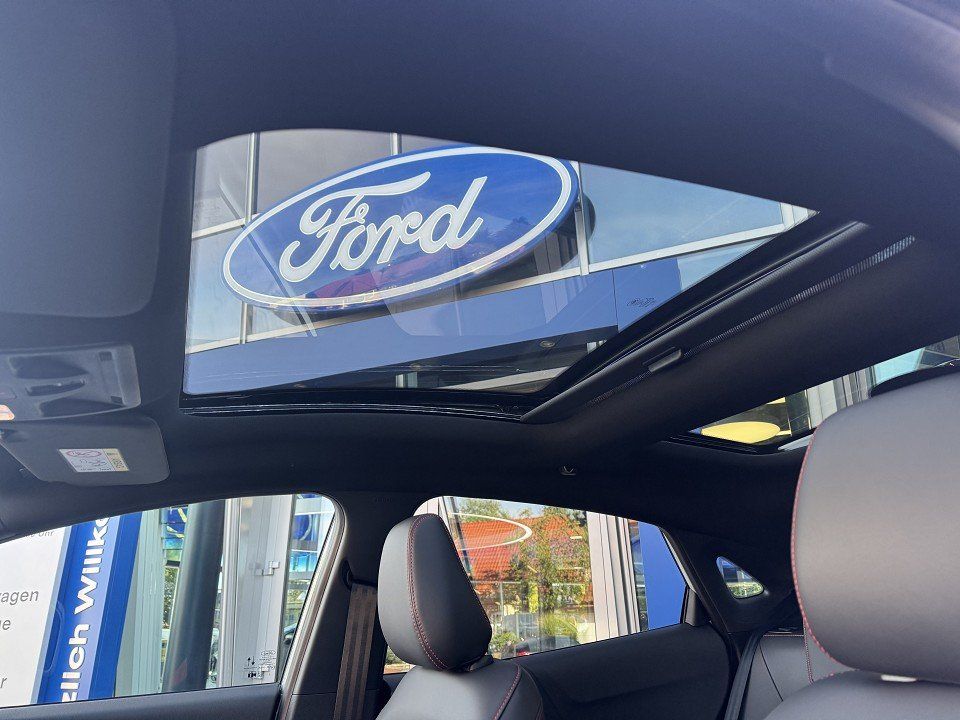 Fahrzeugabbildung Ford Puma 1.0 EcoBoost MHEV ST-Line X Powershift ST-L