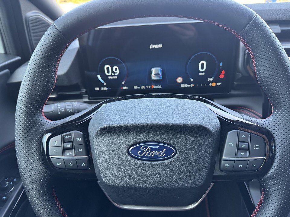 Fahrzeugabbildung Ford Puma 1.0 EcoBoost MHEV ST-Line X Automatik