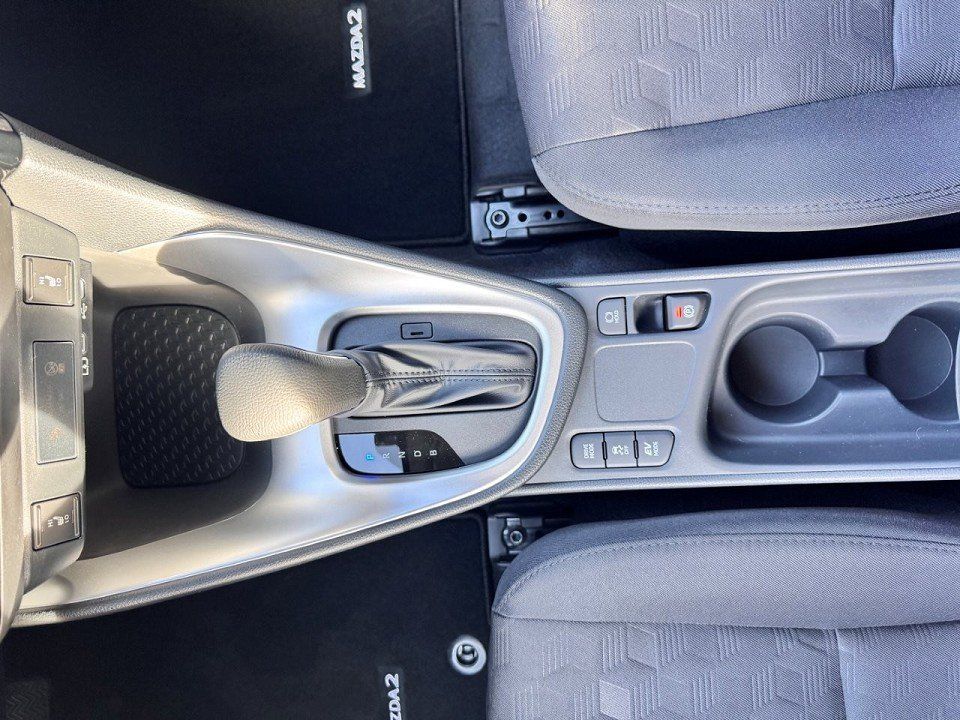 Fahrzeugabbildung Mazda 2 Hybrid 1.5L Hybrid VVT-i 116 Center-Line