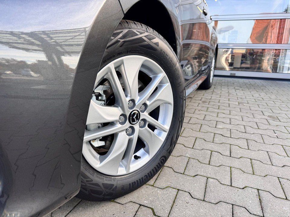 Fahrzeugabbildung Mazda 2 Hybrid 1.5L Hybrid VVT-i 116 Center-Line