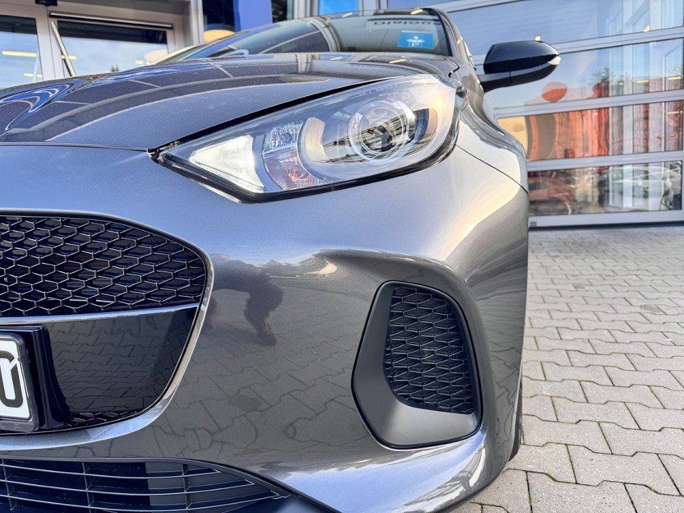 Fahrzeugabbildung Mazda 2 Hybrid 1.5L Hybrid VVT-i 116 Center-Line