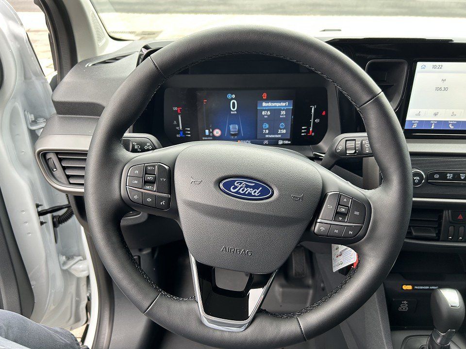 Fahrzeugabbildung Ford Transit Courier 1,0 Ecoboost Trend Automatik