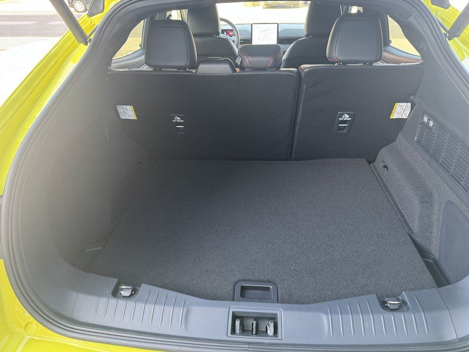 Fahrzeugabbildung Ford Mustang Mach-E RWD Premium Batterie Extended Ran