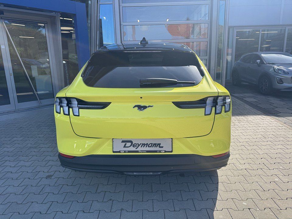 Fahrzeugabbildung Ford Mustang Mach-E RWD Premium Batterie Extended Ran
