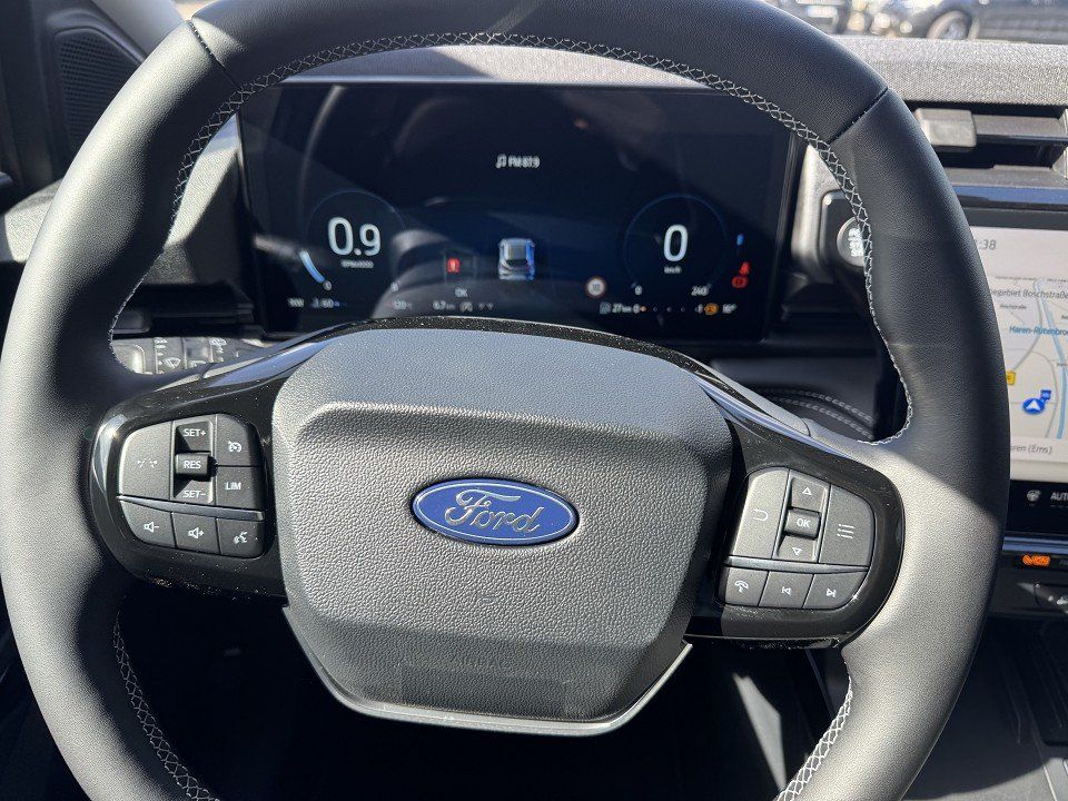 Fahrzeugabbildung Ford Puma 1.0 EcoBoost MHEV Titanium