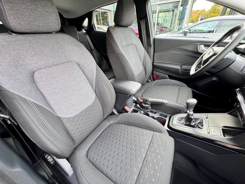 Fahrzeugabbildung Ford Puma 1.0 EcoBoost MHEV Titanium