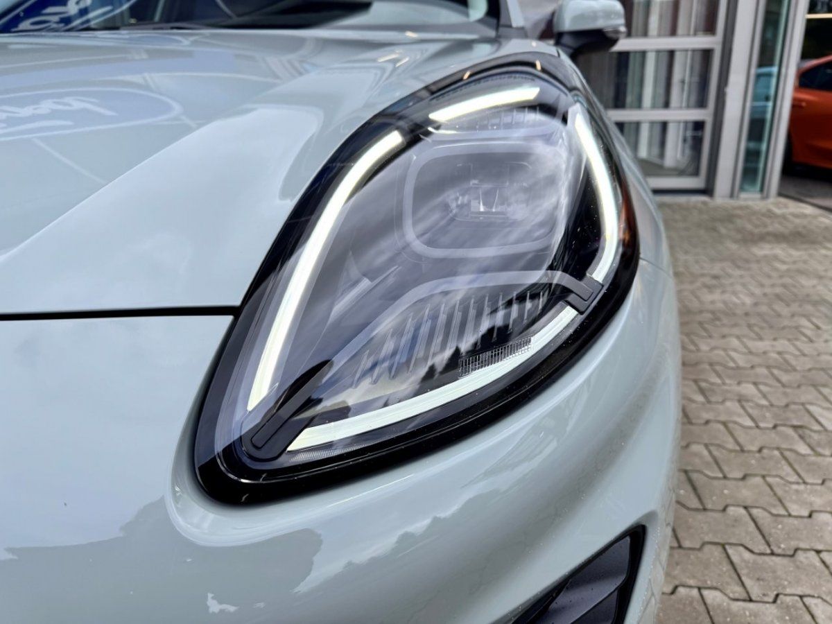 Fahrzeugabbildung Ford Puma 1.0 EcoBoost MHEV Titanium