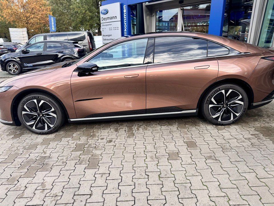 Fahrzeugabbildung Mazda 6e 5HB EV 258ps 1AT RWD Takumi