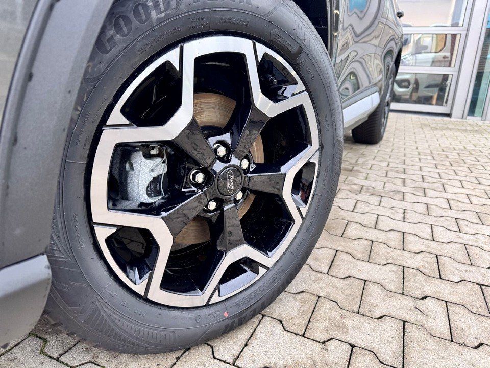 Fahrzeugabbildung Ford Kuga 2,5 PHEV Active Automatik