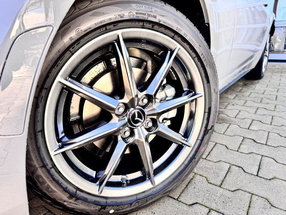 Fahrzeugabbildung Mazda MX-5 1.5L SKYACTIV G 132PS Exclusive