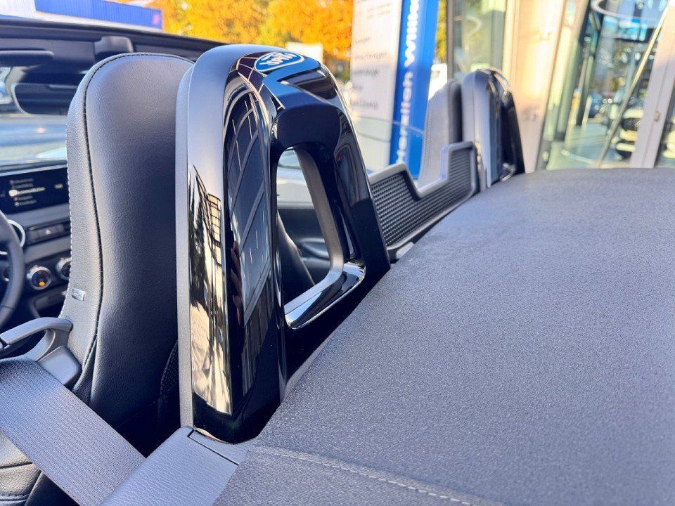 Fahrzeugabbildung Mazda MX-5 1.5L SKYACTIV G 132PS Exclusive