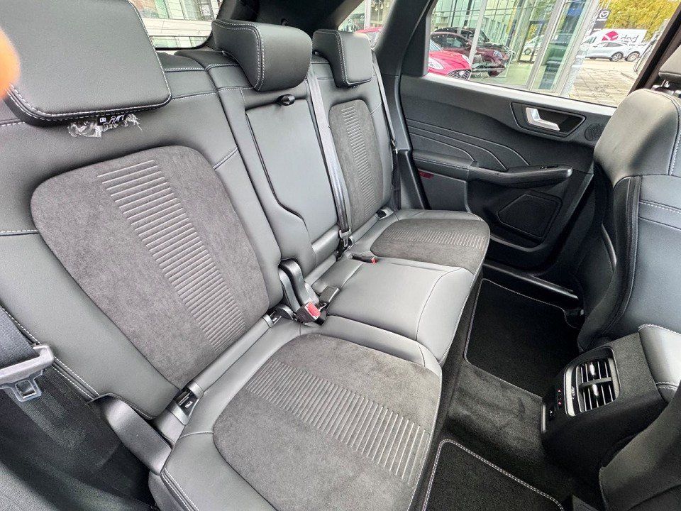 Fahrzeugabbildung Ford Kuga 2,5 PHEV Active X Automatik