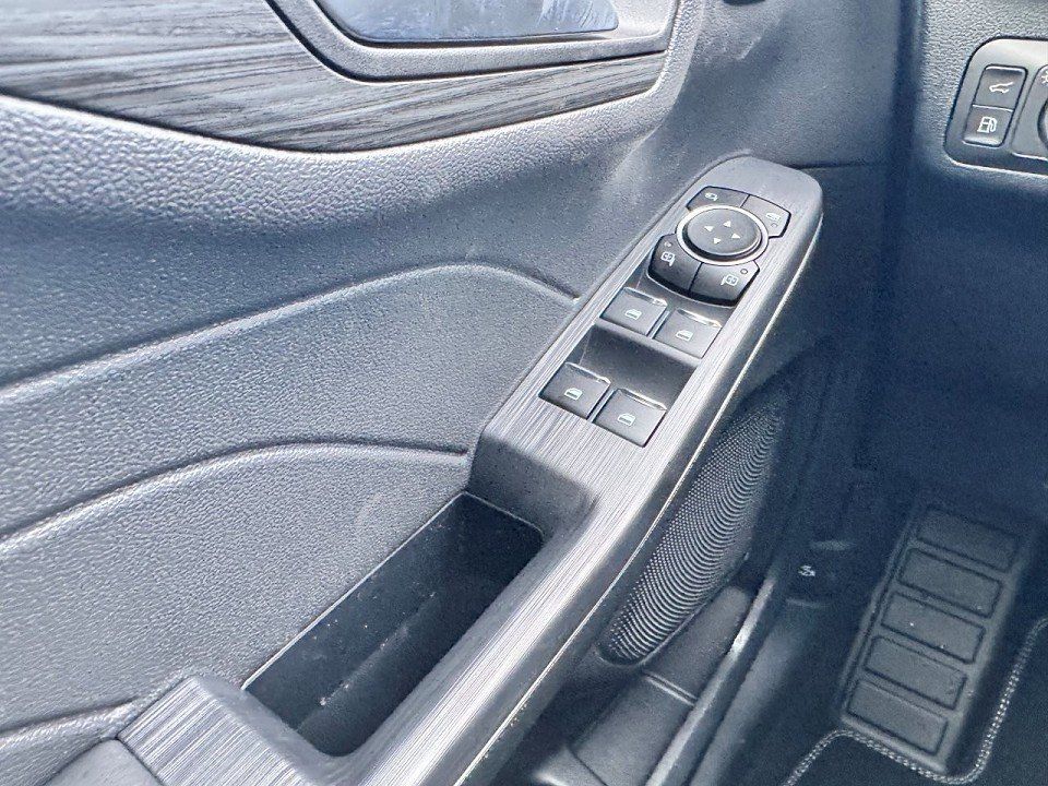 Fahrzeugabbildung Ford Kuga 2,5 PHEV Active X Automatik