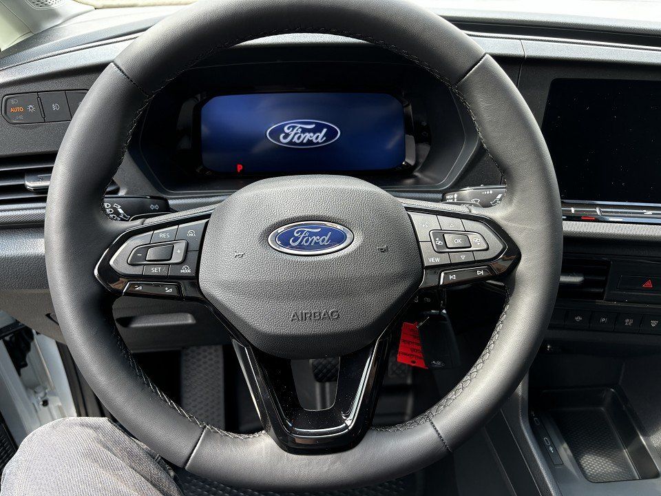 Fahrzeugabbildung Ford Transit Connect 2,0 Ecoblue L2 Kasten Trend Auto